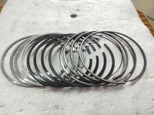 23040-2G500 Piston Ring Set Engine Repair Replacement